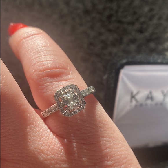 Kay’s engagement ring size 7 - Picture 4 of 4